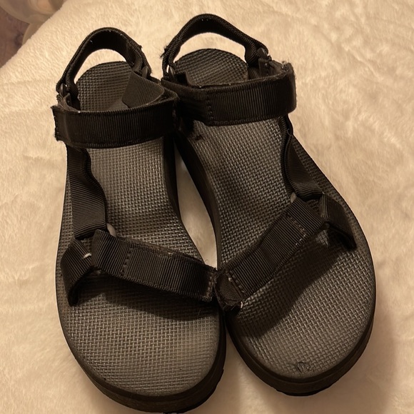 teva velcro